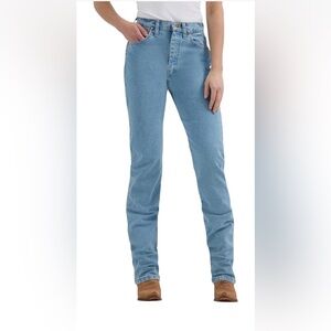 Wrangler Natural Rise Slim Fit Women’s Size 13x32